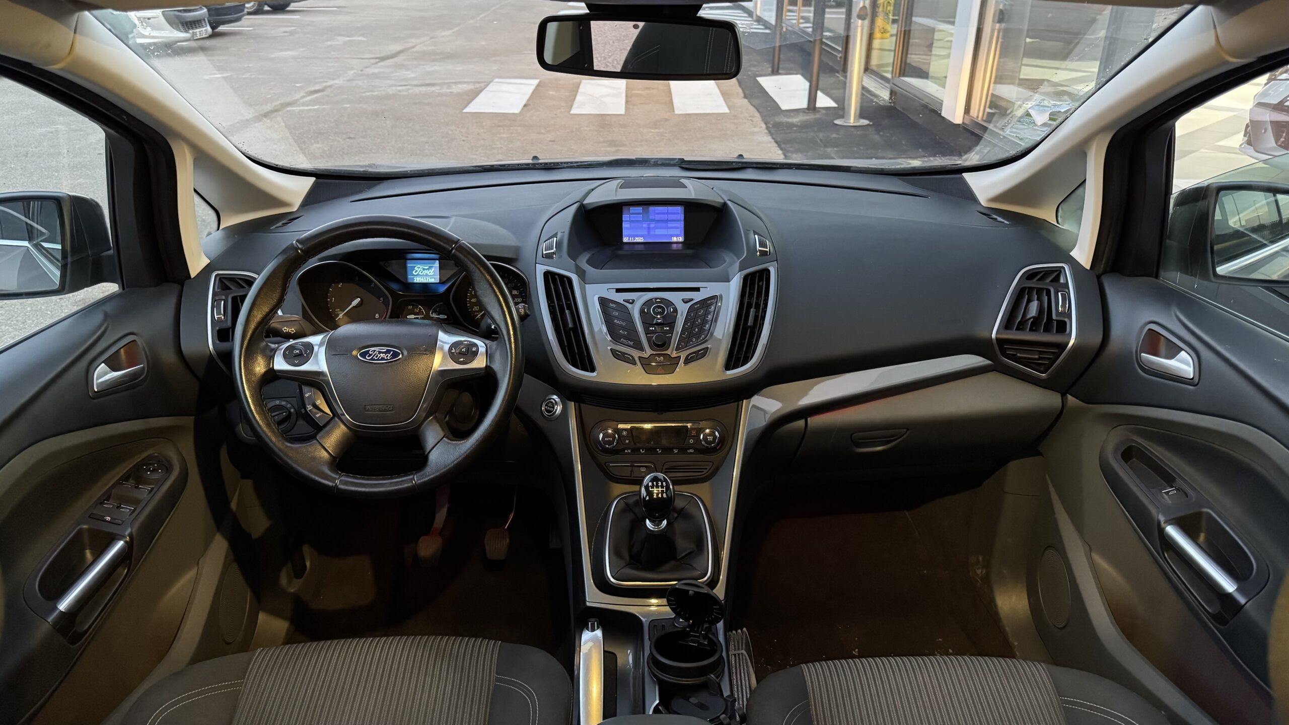 
								Ford C-Max 1.6 TDCi 115cv Titanium plein									