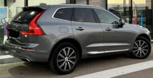 Volvo XC60 T6 / 253 + 87 ch / R-Design, Boite automatique, (S.U.V.), Gris foncé