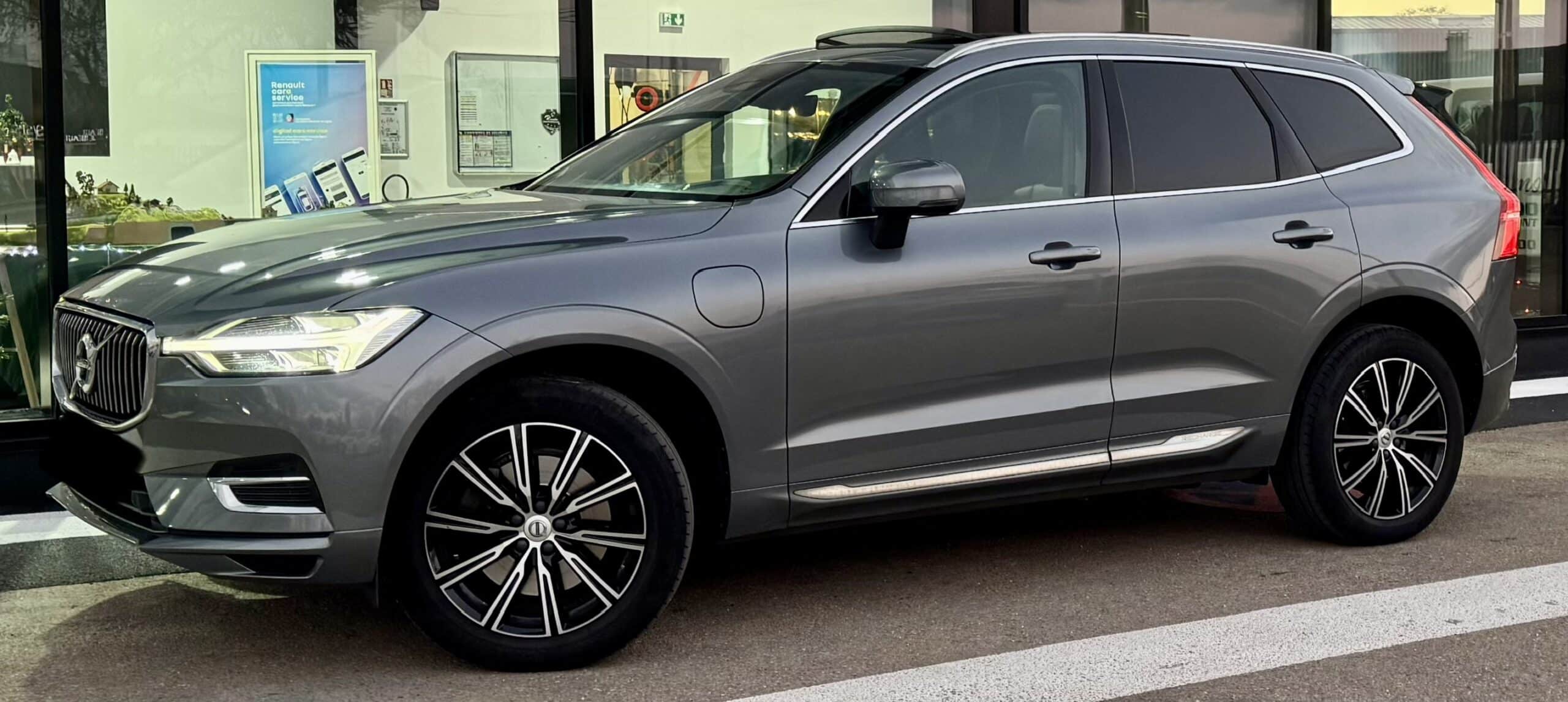 Volvo XC60 T6 / 253 + 87 ch / R-Design, Boite automatique, (S.U.V.), Gris foncé