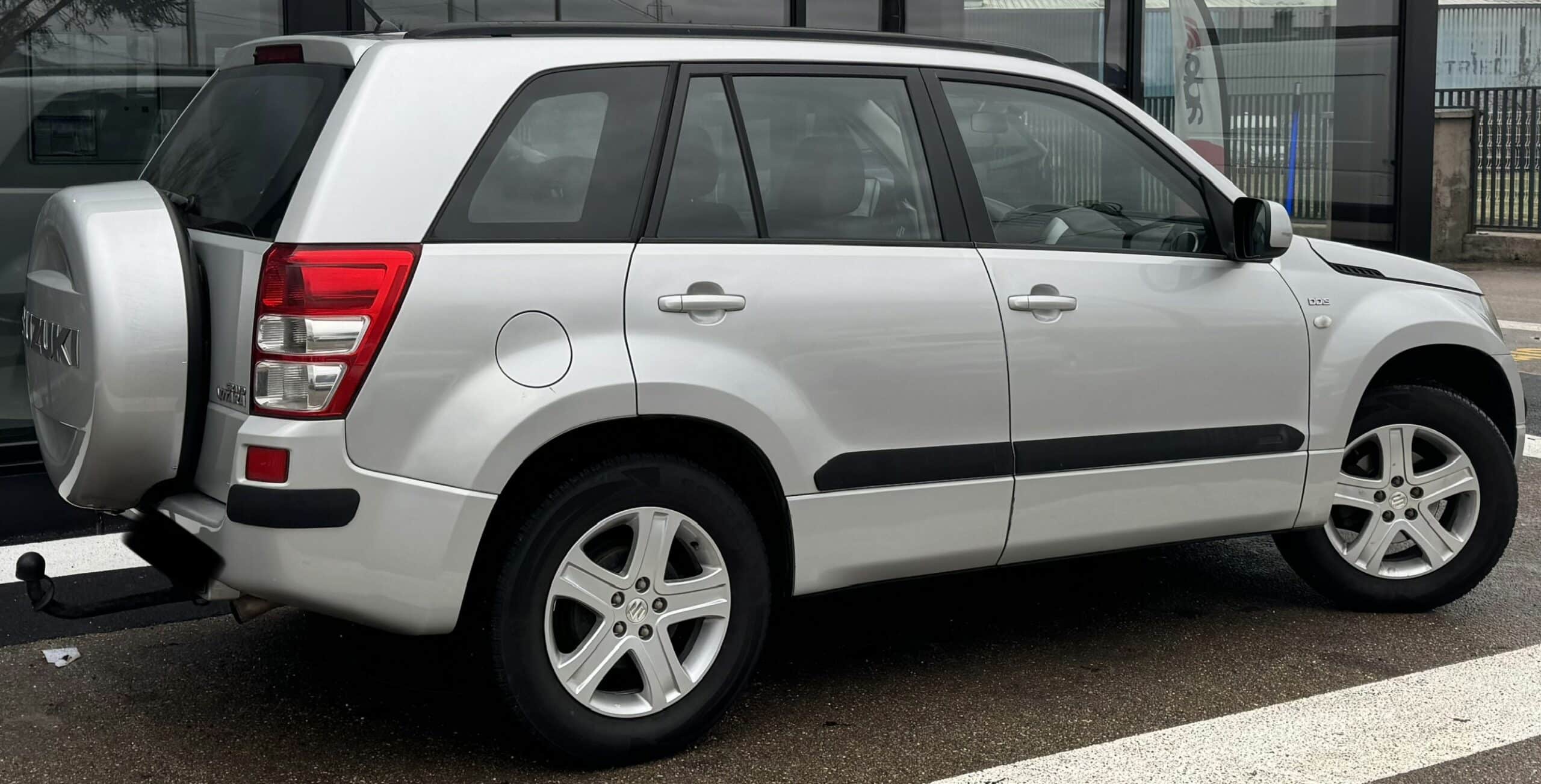 Suzuki Grand Vitara 1.9 DDIS 130 CV !! PREMIÈRE MAIN !!