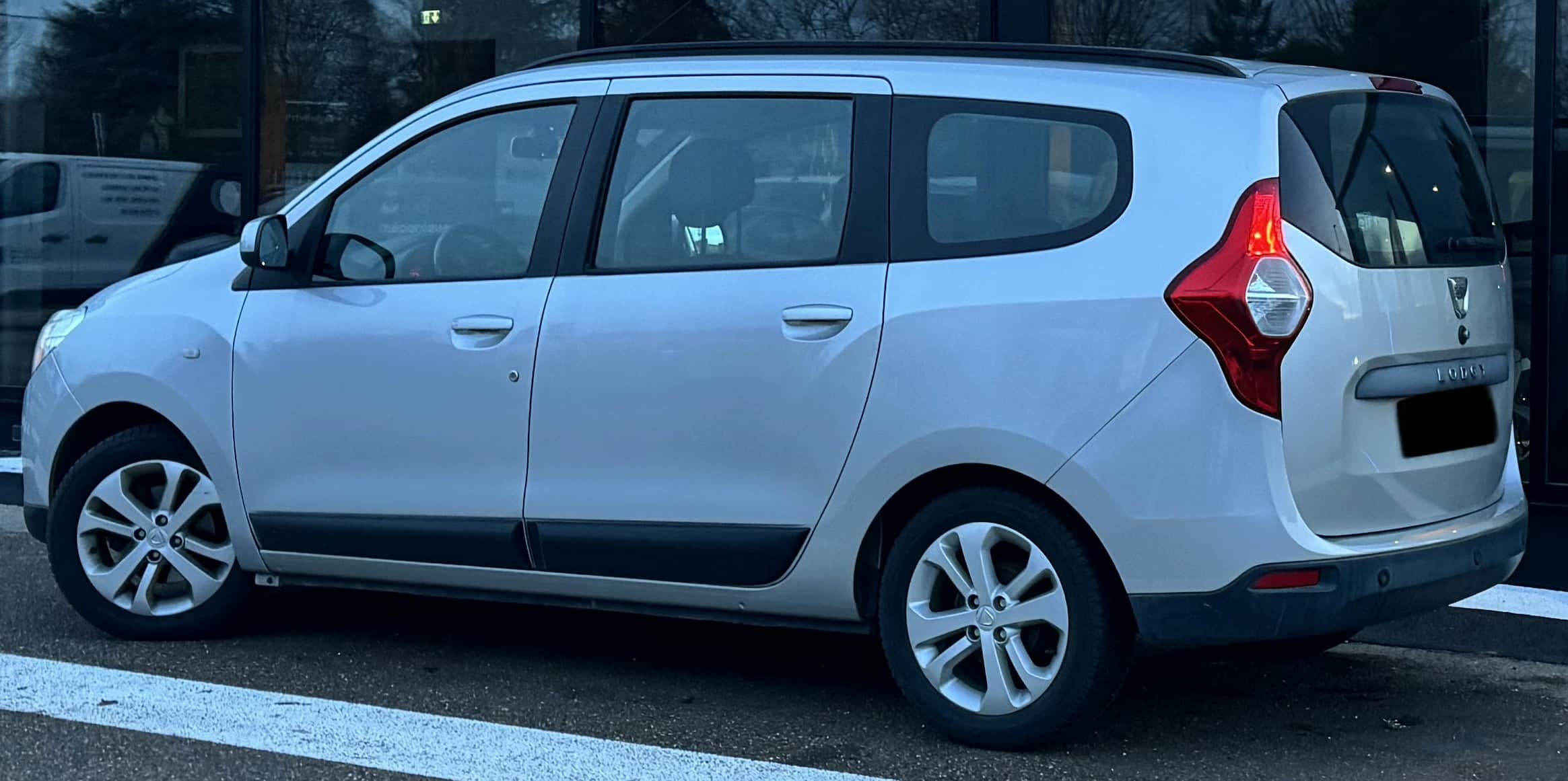 Dacia Lodgy 1.5 DCI 110 CV Première main 