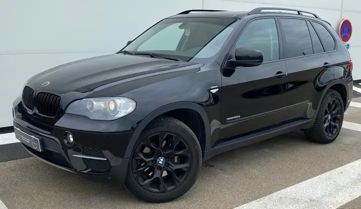 
								BMW X5 plein									