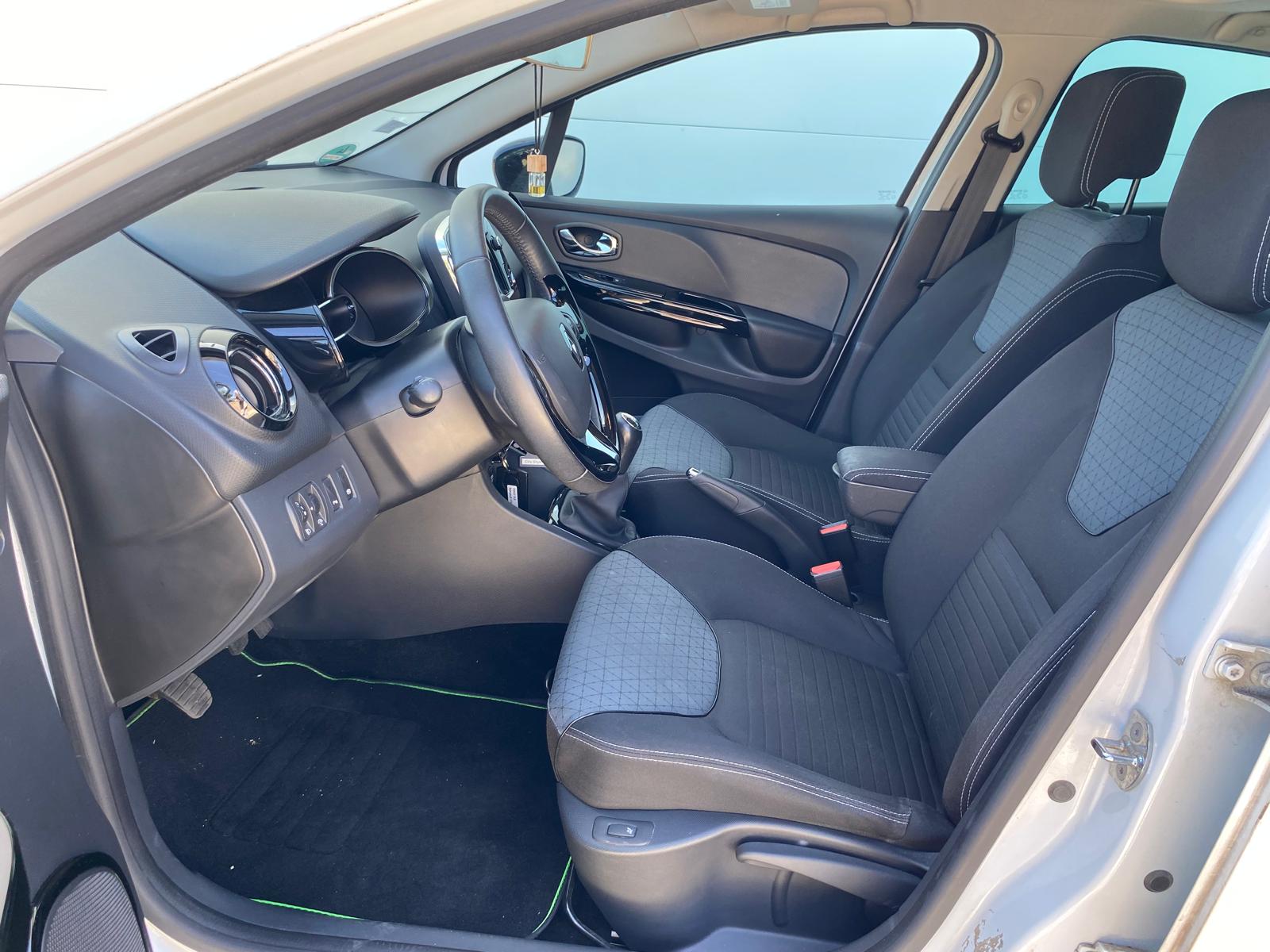 
								RENAULT CLIO IV TCe 90 ENERGY DYNAMIQUE plein									