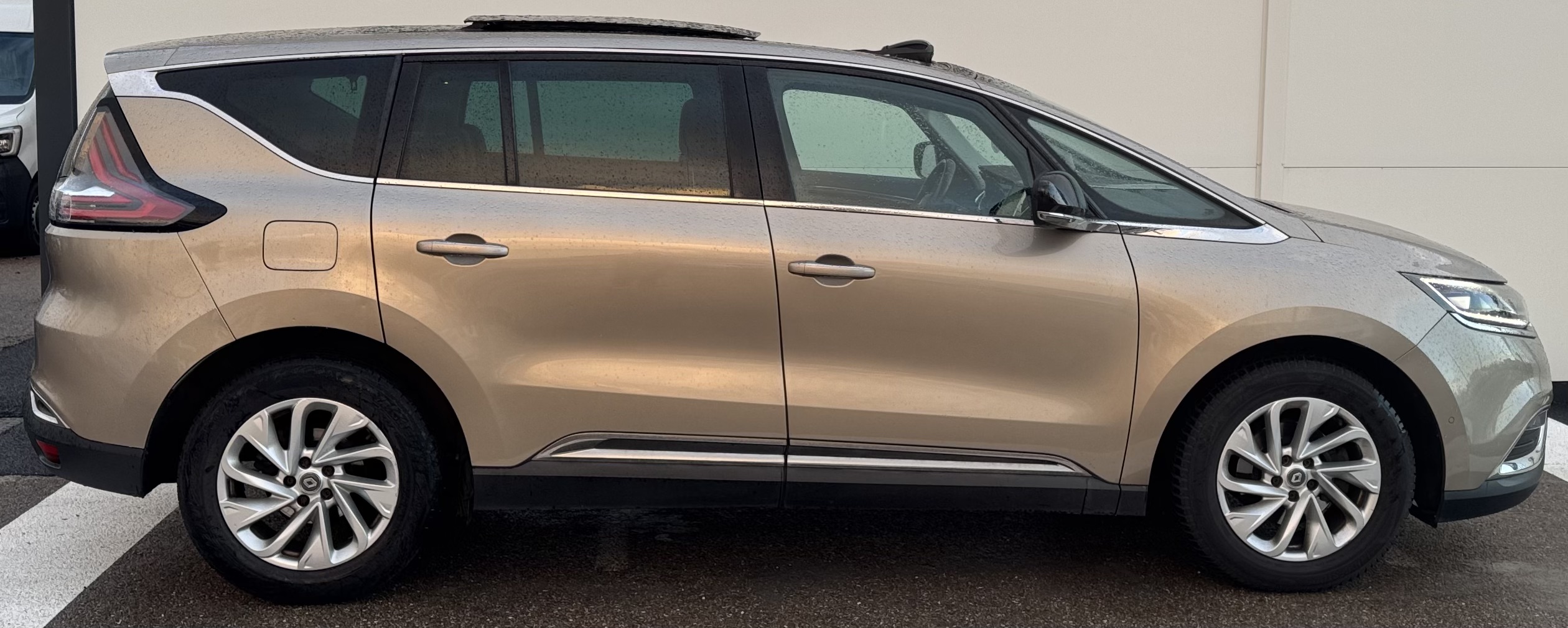 
								Renault Espace 1.6 DCI 160 cv Boîte automatique plein									