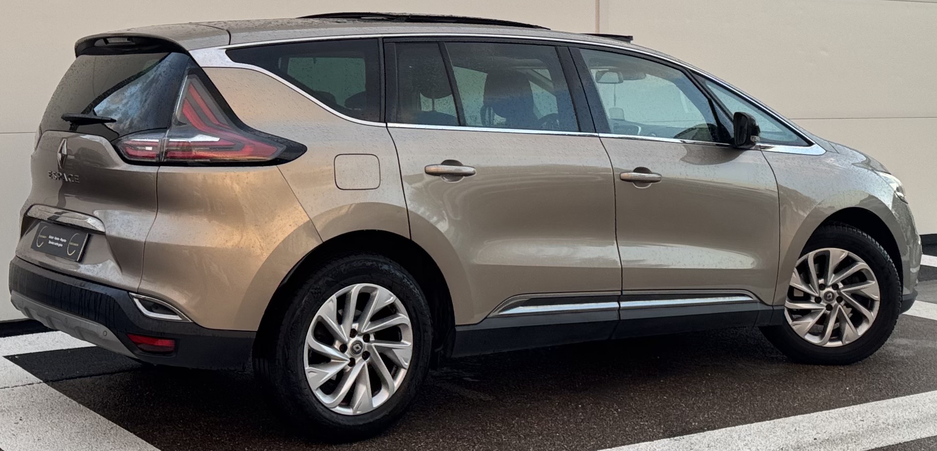 
								Renault Espace 1.6 DCI 160 cv Boîte automatique plein									