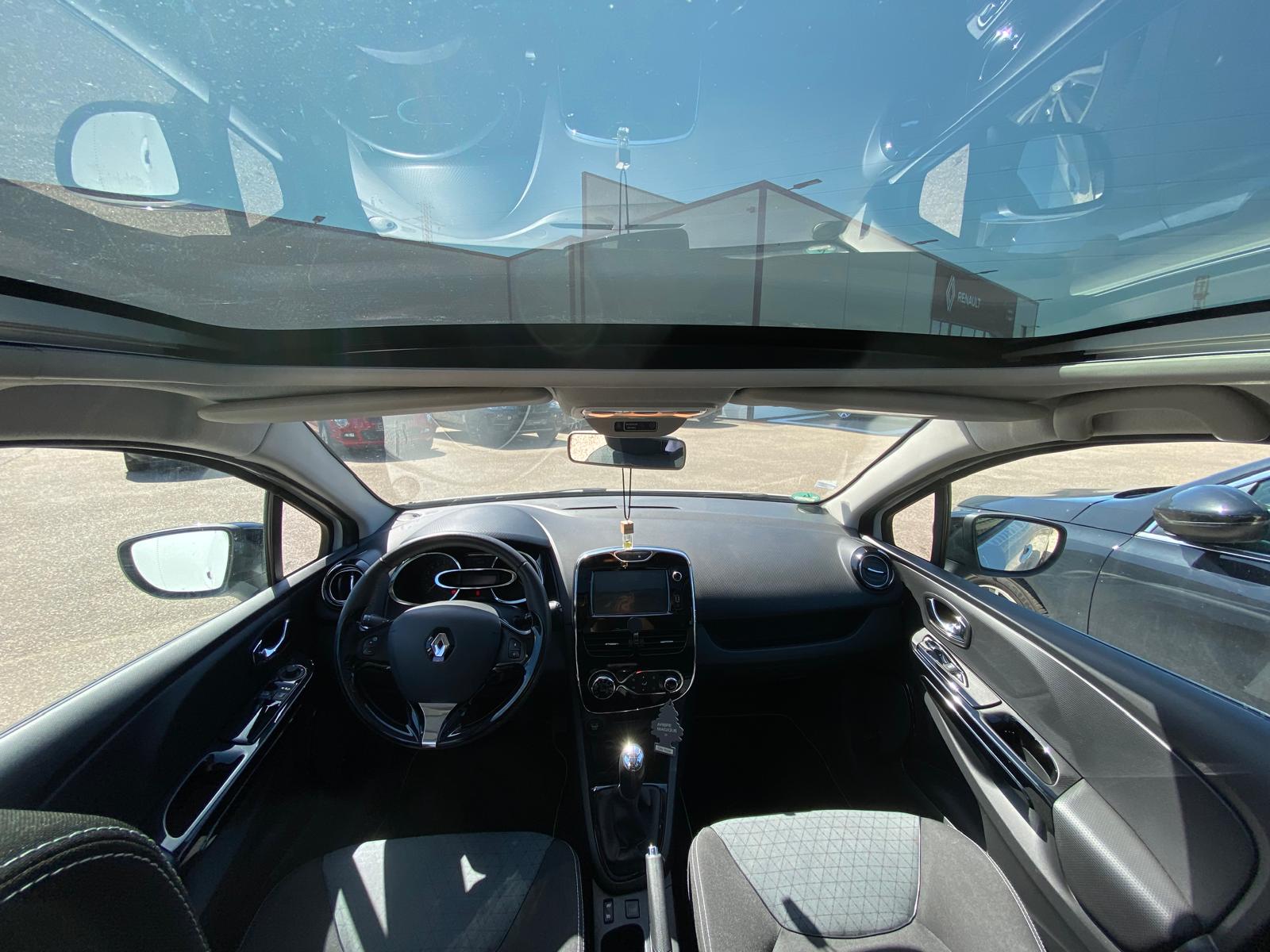 
								RENAULT CLIO IV TCe 90 ENERGY DYNAMIQUE plein									
