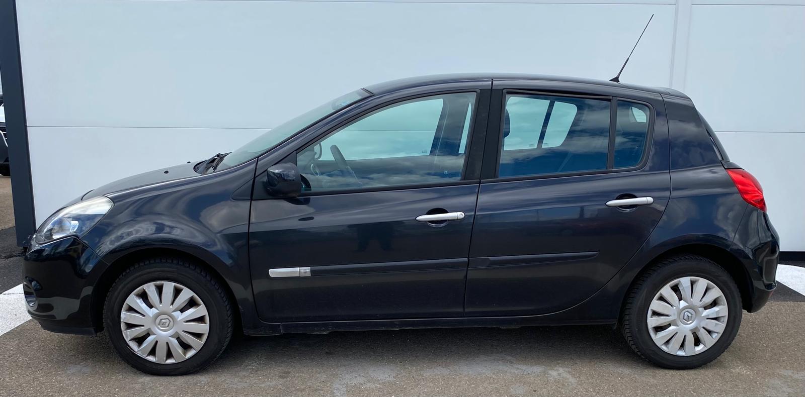 
								Renault Clio 3 phase 2 Diesel 1.5 DCI plein									