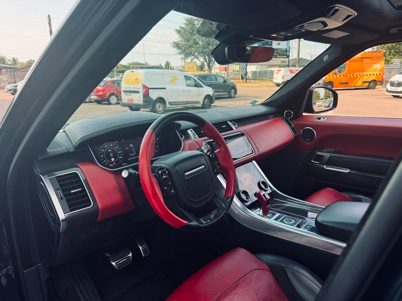
								LAND ROVER RANGE ROVER SPORT II SVR CARBONE EDITION 5.0 V8 SUPERCHARGED 575 ch L494 ✅✅ GARANTIE POSSIBLE ✅✅ plein									