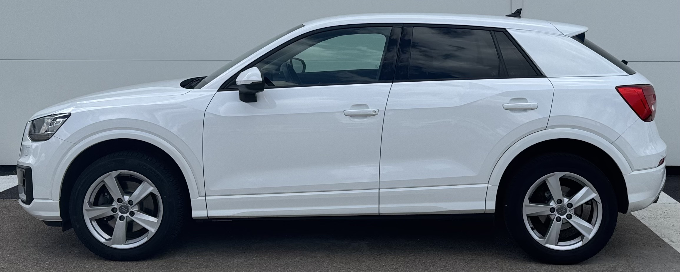 
								AUDI Q2 30 TFSI 116 CV BOITE AUTOMATIQUE ✅✅ GARANTIE 12 MOIS ✅✅ plein									