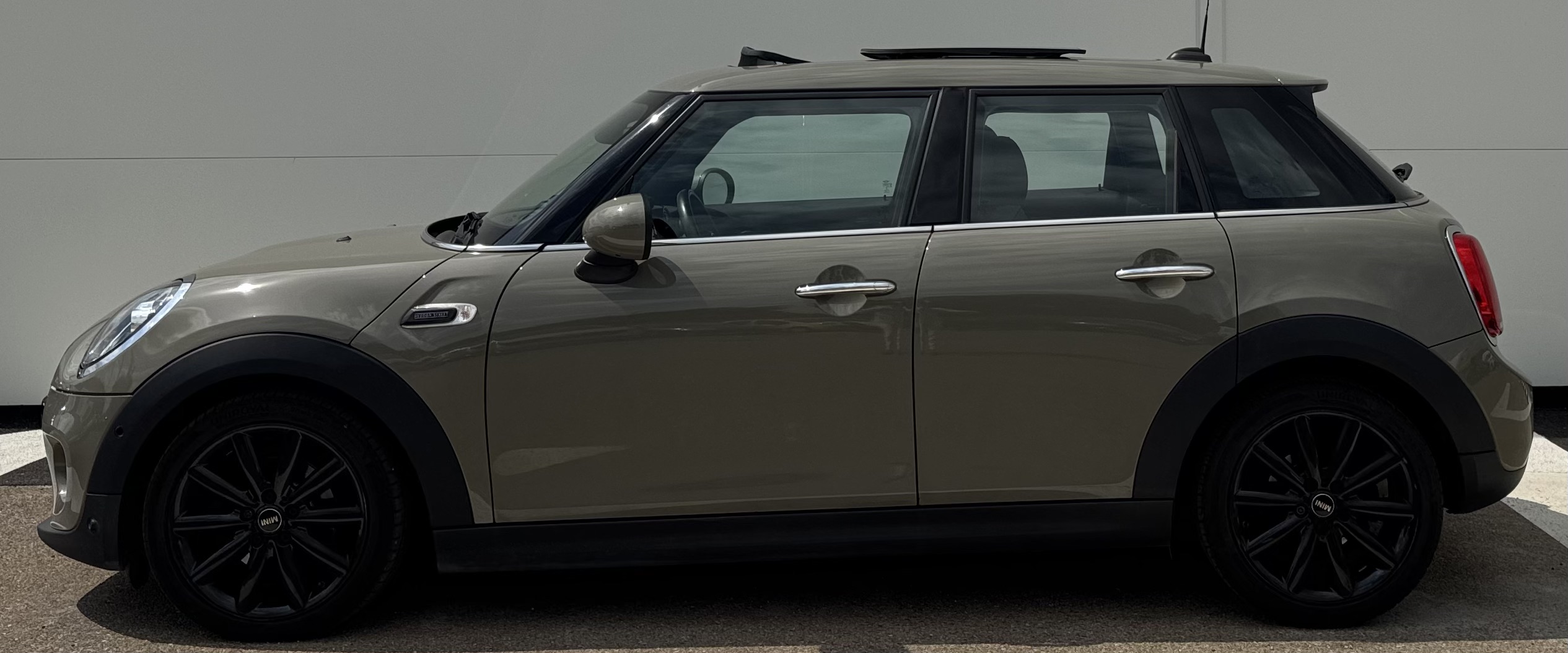 
								MINI COOPER HEDDON STREET 1.5 136 CH BVA – 5 PORTES ✅✅ GARANTIE POSSIBLE ✅✅ plein									