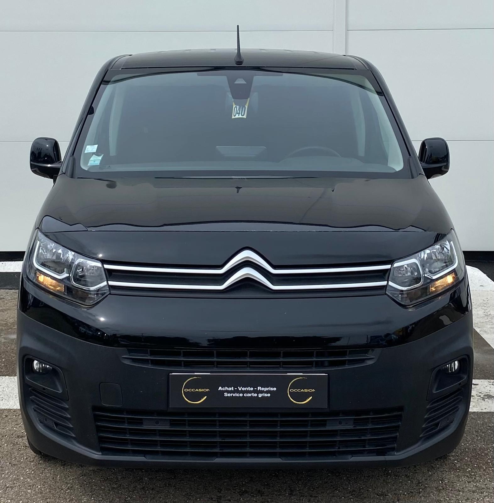 
								Citroën Berlingo 2021 / 100 CV ✅✅ GARANTIE 12 MOIS ✅✅ Très bon état ! plein									