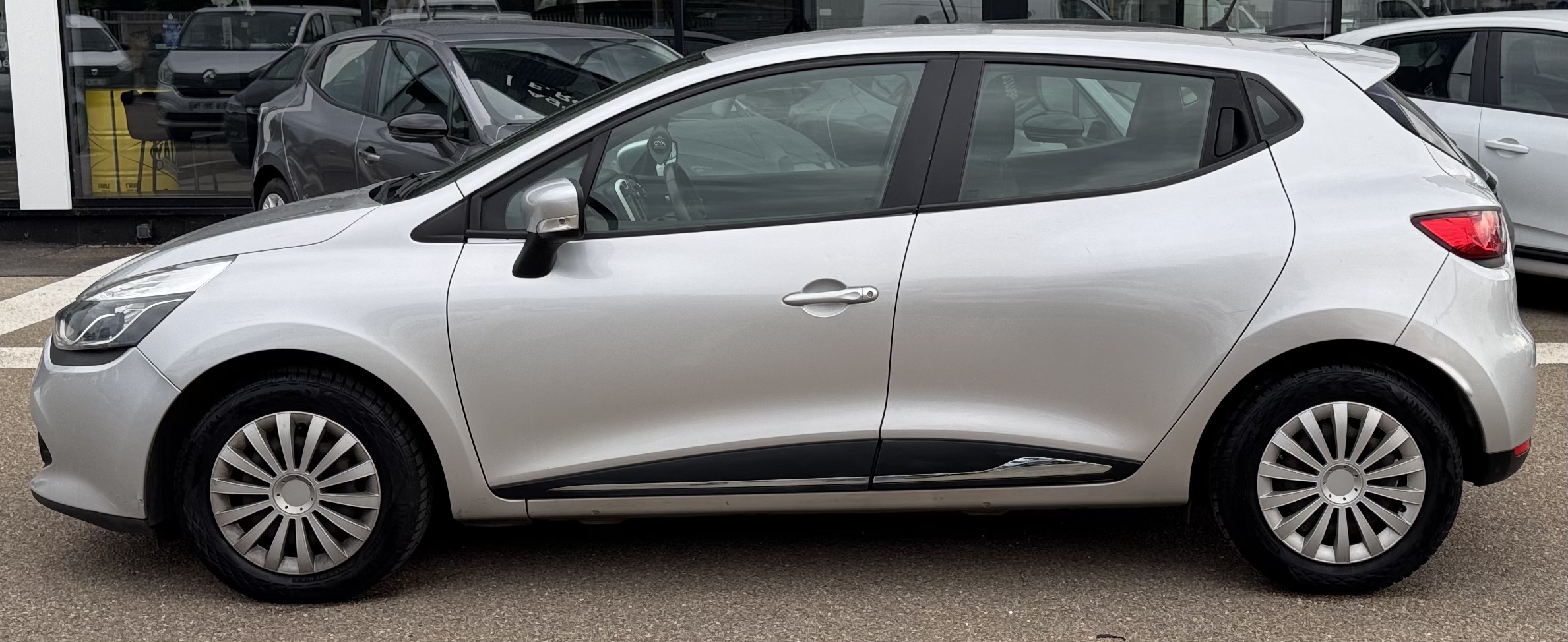 
								RENAULT Clio IV 1.5 DCI 90 CV ✅✅ GARANTIE 12 MOIS ✅✅ plein									