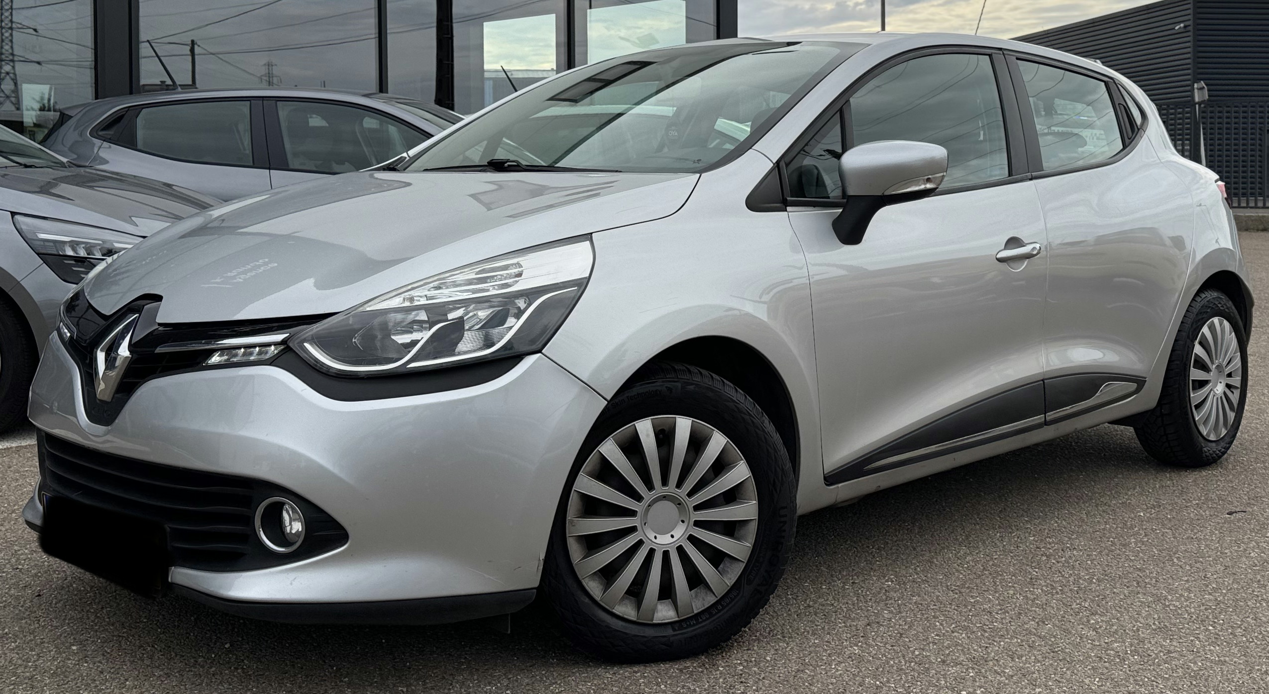 
								RENAULT Clio IV 1.5 DCI 90 CV ✅✅ GARANTIE 12 MOIS ✅✅ plein									