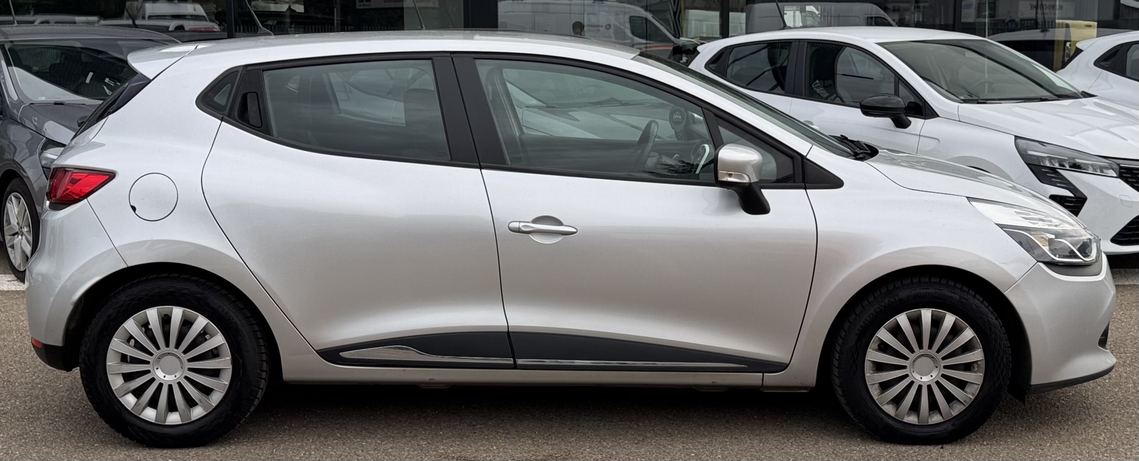 
								RENAULT Clio IV 1.5 DCI 90 CV ✅✅ GARANTIE 12 MOIS ✅✅ plein									
