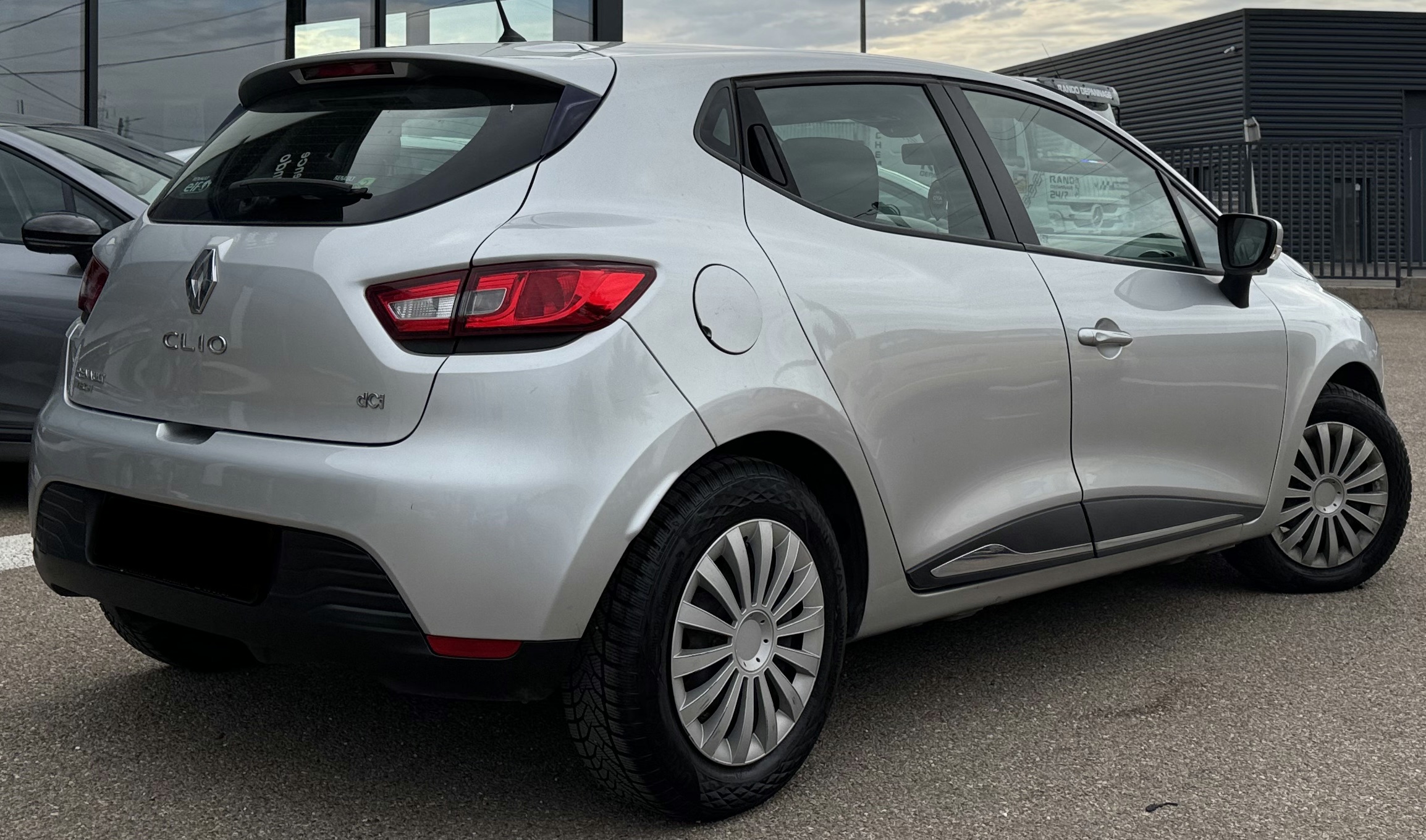 
								RENAULT Clio IV 1.5 DCI 90 CV ✅✅ GARANTIE 12 MOIS ✅✅ plein									